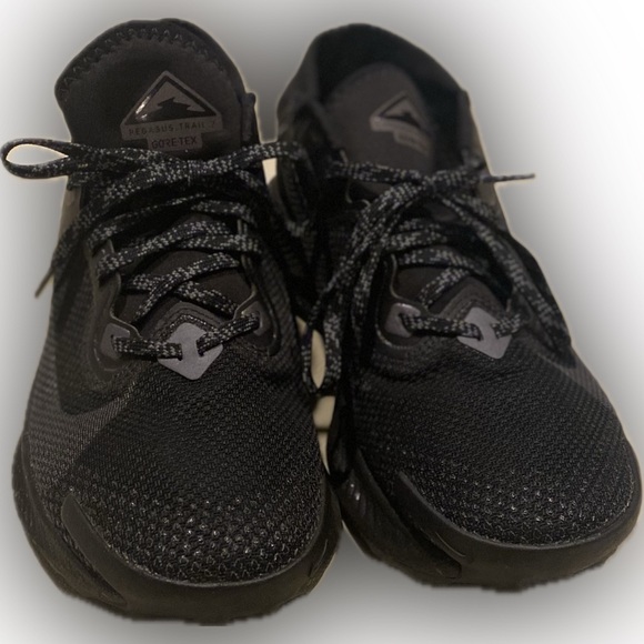 Nike Pegasus Trail GTX 'Black Metallic Dark Grey' - Picture 4 of 9
